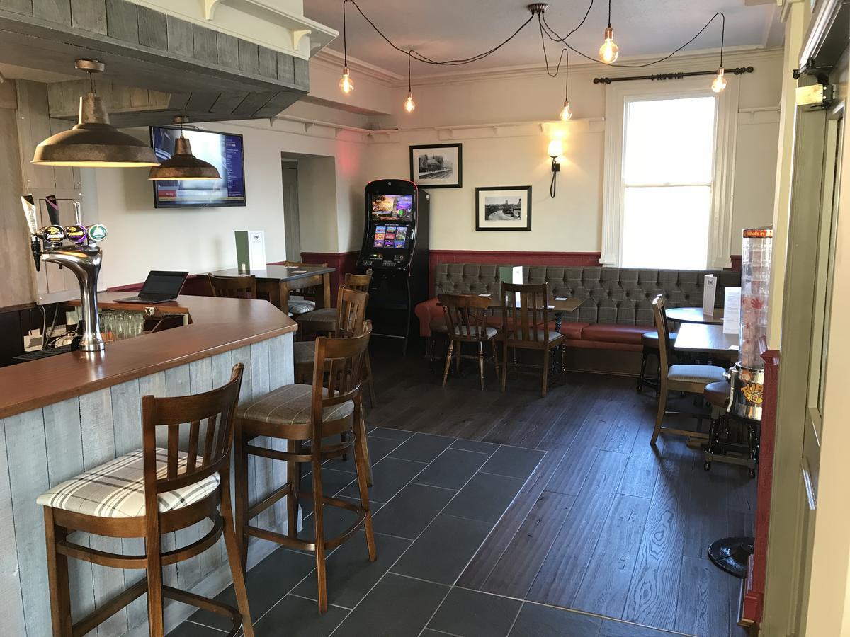 The Norfolk Arms, Chapeltown Hotel เชฟฟิลด์ ภายนอก รูปภาพ